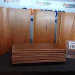LOTE 167 - 20 PLACAS DE MADEIRAS. (NO ESTADO) ATENÇÃO! FAZER A VISITAÇÃO ANTES DE ARREMATAR, NÃO SABEMOS SE FUNCIONA, LEILÃO NÃO TEM GARANTIA E NEM DEVOLUÇÃO, SUJEITO A POSSÍVEIS AVARIAS VISÍVEIS/OCULTAS E/OU AUSÊNCIA DE COMPONENTES.