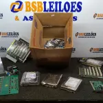LOTE 012 - 01 LOTE COM VÁRIAS PLACAS MÃE E HD DE SERVIDOR. (NO ESTADO) ATENÇÃO! FAZER A VISITAÇÃO ANTES DE ARREMATAR, NÃO SABEMOS SE FUNCIONA, LEILÃO NÃO TEM GARANTIA E NEM DEVOLUÇÃO, SUJEITO A POSSÍVEIS AVARIAS VISÍVEIS/OCULTAS E/OU AUSÊNCIA DE COMPONENTES.