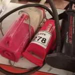 LOTE 278 - 01 ASPIRADOR DE PÓ E 02 BOMBAS PARA ENCHER COLCHÃO INFLÁVEL. (NO ESTADO) ATENÇÃO! FAZER A VISITAÇÃO ANTES DE ARREMATAR, NÃO SABEMOS SE FUNCIONA. LEILÃO NÃO TEM GARANTIA E NEM DEVOLUÇÃO, SUJEITO A POSSÍVEIS AVARIAS VISÍVEIS/OCULTAS E/OU AUSÊNCIA DE COMPONENTES.