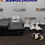 LOTE 442 - 02 APARELHOS DVR E 10 CÂMERAS DE MONITORAMENTO. (NO ESTADO) ATENÇÃO! FAZER A VISITAÇÃO ANTES DE ARREMATAR, NÃO SABEMOS SE FUNCIONA, LEILÃO NÃO TEM GARANTIA E NEM DEVOLUÇÃO, SUJEITO A POSSÍVEIS AVARIAS VISÍVEIS/OCULTAS E/OU AUSÊNCIA DE COMPONENTES.