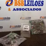 LOTE 261 - 02 PLACAS MÃE. (NO ESTADO) ATENÇÃO! FAZER A VISITAÇÃO ANTES DE ARREMATAR, NÃO SABEMOS SE FUNCIONA, LEILÃO NÃO TEM GARANTIA E NEM DEVOLUÇÃO, SUJEITO A POSSÍVEIS AVARIAS VISÍVEIS/OCULTAS E/OU AUSÊNCIA DE COMPONENTES.
