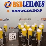 LOTE 228 - 14 BISNAGAS DE SILICONE ACÉTICO 270ML MARCA PROSIL. (NO ESTADO) ATENÇÃO! FAZER A VISITAÇÃO ANTES DE ARREMATAR, NÃO SABEMOS SE FUNCIONA, LEILÃO NÃO TEM GARANTIA E NEM DEVOLUÇÃO, SUJEITO A POSSÍVEIS AVARIAS VISÍVEIS/OCULTAS E/OU AUSÊNCIA DE COMPONENTES.