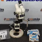 LOTE 418 - 01 MICROSCÓPIO, 01 CAIXA DE GRAMPOS E 03 CAIXAS DE CLIPS DE PAPEL. (NO ESTADO) ATENÇÃO! FAZER A VISITAÇÃO ANTES DE ARREMATAR, NÃO SABEMOS SE FUNCIONA. LEILÃO NÃO TEM GARANTIA E NEM DEVOLUÇÃO, SUJEITO A POSSÍVEIS AVARIAS VISÍVEIS/OCULTAS E/OU AUSÊNCIA DE COMPONENTES.