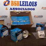 LOTE 452 - 09 LÂMPADAS HALÓGENAS PAR 38 100W 220V MARCA GOLDEN. (NO ESTADO) ATENÇÃO! FAZER A VISITAÇÃO ANTES DE ARREMATAR, NÃO SABEMOS SE FUNCIONA, LEILÃO NÃO TEM GARANTIA E NEM DEVOLUÇÃO, SUJEITO A POSSÍVEIS AVARIAS VISÍVEIS/OCULTAS E/OU AUSÊNCIA DE COMPONENTES.