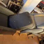 LOTE 440 - 03 POLTRONAS. (NO ESTADO) ATENÇÃO! FAZER A VISITAÇÃO ANTES DE ARREMATAR, NÃO SABEMOS SE FUNCIONA, LEILÃO NÃO TEM GARANTIA E NEM DEVOLUÇÃO, SUJEITO A POSSÍVEIS AVARIAS VISÍVEIS/OCULTAS E/OU AUSÊNCIA DE COMPONENTES.