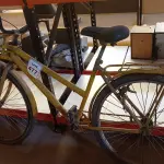 LOTE 477 - 01 BICICLETA CARGUEIRA COR AMARELA. (NO ESTADO) ATENÇÃO! FAZER A VISITAÇÃO ANTES DE ARREMATAR, NÃO SABEMOS SE FUNCIONA, LEILÃO NÃO TEM GARANTIA E NEM DEVOLUÇÃO, SUJEITO A POSSÍVEIS AVARIAS VISÍVEIS/OCULTAS E/OU AUSÊNCIA DE COMPONENTES.