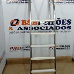 LOTE 478 - 01 ESCADA PARA PISCINA. (NO ESTADO) ATENÇÃO! FAZER A VISITAÇÃO ANTES DE ARREMATAR, NÃO SABEMOS SE FUNCIONA, LEILÃO NÃO TEM GARANTIA E NEM DEVOLUÇÃO, SUJEITO A POSSÍVEIS AVARIAS VISÍVEIS/OCULTAS E/OU AUSÊNCIA DE COMPONENTES.