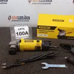 LOTE 100 - ESMERILHADEIRA ANGULAR 220V 710W  ACESSÓRIOS 1CHAVE 1PROTETOR 1MANOPLA (NO ESTADO) ATENÇÃO! FAZER A VISITAÇÃO ANTES DE ARREMATAR, NÃO SABEMOS SE FUNCIONA, LEILÃO NÃO TEM GARANTIA E NEM DEVOLUÇÃO, SUJEITO A POSSÍVEIS AVARIAS VISÍVEIS/OCULTAS E/OU AUSÊNCIA DE COMPONENTES.