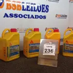 LOTE 236 - 04 GALÕES DE ADITIVO PLASTIFICANTE PARA ARGAMASSA DE ASSENTAMENTO E REBOCO DE 3,6LTS CADA MARCA SIKA. (NO ESTADO) ATENÇÃO! FAZER A VISITAÇÃO ANTES DE ARREMATAR, NÃO SABEMOS SE FUNCIONA, LEILÃO NÃO TEM GARANTIA E NEM DEVOLUÇÃO, SUJEITO A POSSÍVEIS AVARIAS VISÍVEIS/OCULTAS E/OU AUSÊNCIA DE COMPONENTES.