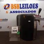 LOTE 306 - 01 CHOPEIRA HEINEKEN BEERTENDER KRUPS. (NO ESTADO) ATENÇÃO! FAZER A VISITAÇÃO ANTES DE ARREMATAR, NÃO SABEMOS SE FUNCIONA, LEILÃO NÃO TEM GARANTIA E NEM DEVOLUÇÃO, SUJEITO A POSSÍVEIS AVARIAS VISÍVEIS/OCULTAS E/OU AUSÊNCIA DE COMPONENTES.