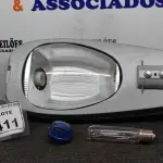 LOTE 411 - 01 LUMINÁRIA DE POSTE. (NO ESTADO) ATENÇÃO! FAZER A VISITAÇÃO ANTES DE ARREMATAR, NÃO SABEMOS SE FUNCIONA, LEILÃO NÃO TEM GARANTIA E NEM DEVOLUÇÃO, SUJEITO A POSSÍVEIS AVARIAS VISÍVEIS/OCULTAS E/OU AUSÊNCIA DE COMPONENTES.