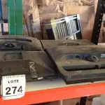 LOTE 274 - 08 MONITORES LCD DE MARCAS E MODELOS DIVERSOS. (NO ESTADO) ATENÇÃO! FAZER A VISITAÇÃO ANTES DE ARREMATAR, NÃO SABEMOS SE FUNCIONA. LEILÃO NÃO TEM GARANTIA E NEM DEVOLUÇÃO, SUJEITO A POSSÍVEIS AVARIAS VISÍVEIS/OCULTAS E/OU AUSÊNCIA DE COMPONENTES.