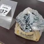 LOTE 337 - 01 LOTE COM PARAFUSOS FRANCÊS COM ZB 3/8-16X2. (NO ESTADO) ATENÇÃO! FAZER A VISITAÇÃO ANTES DE ARREMATAR, NÃO SABEMOS SE FUNCIONA. LEILÃO NÃO TEM GARANTIA E NEM DEVOLUÇÃO, SUJEITO A POSSÍVEIS AVARIAS VISÍVEIS/OCULTAS E/OU AUSÊNCIA DE COMPONENTES.