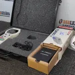 LOTE 449 - 01 MALETA COM 01 ANALISADOR DE COMPOSIÇÃO CORPORAL MALTRON E 01 BATERIA PARA FLASH QUANTUM. (NO ESTADO) ATENÇÃO! FAZER A VISITAÇÃO ANTES DE ARREMATAR, NÃO SABEMOS SE FUNCIONA, LEILÃO NÃO TEM GARANTIA E NEM DEVOLUÇÃO, SUJEITO A POSSÍVEIS AVARIAS VISÍVEIS/OCULTAS E/OU AUSÊNCIA DE COMPONENTES.