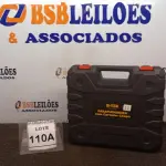 LOTE 110 - PARAFUSADEIRA 48V A BATERIAS E ADAPTADOR CORTADOR DE CHAPA COM MALETA (NO ESTADO) ATENÇÃO! FAZER A VISITAÇÃO ANTES DE ARREMATAR, NÃO SABEMOS SE FUNCIONA, LEILÃO NÃO TEM GARANTIA E NEM DEVOLUÇÃO, SUJEITO A POSSÍVEIS AVARIAS VISÍVEIS/OCULTAS E/OU AUSÊNCIA DE COMPONENTES.