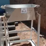 LOTE 517 - 01 CARRINHO BASCULANTE. (NO ESTADO) ATENÇÃO! FAZER A VISITAÇÃO ANTES DE ARREMATAR, NÃO SABEMOS SE FUNCIONA, LEILÃO NÃO TEM GARANTIA E NEM DEVOLUÇÃO, SUJEITO A POSSÍVEIS AVARIAS VISÍVEIS/OCULTAS E/OU AUSÊNCIA DE COMPONENTES.