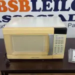 LOTE 155 - 01 MICRO-ONDAS 220 MARCA ELECTROLUX. (NO ESTADO) ATENÇÃO! FAZER A VISITAÇÃO ANTES DE ARREMATAR, NÃO SABEMOS SE FUNCIONA. LEILÃO NÃO TEM GARANTIA E NEM DEVOLUÇÃO, SUJEITO A POSSÍVEIS AVARIAS VISÍVEIS/OCULTAS E/OU AUSÊNCIA DE COMPONENTES.