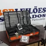 LOTE 127 - 01 KIT COLLECT BIO AEX-14224 MARCA AKIYAMA COM CASE. (NO ESTADO) ATENÇÃO! FAZER A VISITAÇÃO ANTES DE ARREMATAR, NÃO SABEMOS SE FUNCIONA, LEILÃO NÃO TEM GARANTIA E NEM DEVOLUÇÃO, SUJEITO A POSSÍVEIS AVARIAS VISÍVEIS/OCULTAS E/OU AUSÊNCIA DE COMPONENTES.