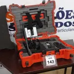 LOTE 143 - 01 KIT COLLECT BIO AEX-14224 MARCA AKIYAMA COM CASE. (NO ESTADO) ATENÇÃO! FAZER A VISITAÇÃO ANTES DE ARREMATAR, NÃO SABEMOS SE FUNCIONA, LEILÃO NÃO TEM GARANTIA E NEM DEVOLUÇÃO, SUJEITO A POSSÍVEIS AVARIAS VISÍVEIS/OCULTAS E/OU AUSÊNCIA DE COMPONENTES.