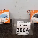 LOTE 380 - 02 LED SELFIE RIGH LIGHYT PARA CELULARES. (NO ESTADO) ATENÇÃO! FAZER A VISITAÇÃO ANTES DE ARREMATAR, NÃO SABEMOS SE FUNCIONA, LEILÃO NÃO TEM GARANTIA E NEM DEVOLUÇÃO, SUJEITO A POSSÍVEIS AVARIAS VISÍVEIS/OCULTAS E/OU AUSÊNCIA DE COMPONENTES.