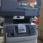 LOTE 296 - 01 IMPRESSORA MULTIFUNCIONAL MARCA LEXMARK. (NO ESTADO) ATENÇÃO! FAZER A VISITAÇÃO ANTES DE ARREMATAR, NÃO SABEMOS SE FUNCIONA, LEILÃO NÃO TEM GARANTIA E NEM DEVOLUÇÃO, SUJEITO A POSSÍVEIS AVARIAS VISÍVEIS/OCULTAS E/OU AUSÊNCIA DE COMPONENTES.