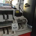LOTE 121 - 03 MAQUINAS DE CONTAR CÉDULA E 01 MÁQUINA DE CONTAR MOEDAS. (NO ESTADO) ATENÇÃO! FAZER A VISITAÇÃO ANTES DE ARREMATAR, NÃO SABEMOS SE FUNCIONA. LEILÃO NÃO TEM GARANTIA E NEM DEVOLUÇÃO, SUJEITO A POSSÍVEIS AVARIAS VISÍVEIS/OCULTAS E/OU AUSÊNCIA DE COMPONENTES.