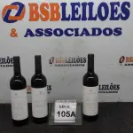 LOTE 105 - 03 GARRAFAS DE VINHO TINTO VALA REAL PORTUGUÊS SAFRA 2019 750ML. (NO ESTADO) ATENÇÃO! FAZER A VISITAÇÃO ANTES DE ARREMATAR, NÃO SABEMOS SE FUNCIONA, LEILÃO NÃO TEM GARANTIA E NEM DEVOLUÇÃO, SUJEITO A POSSÍVEIS AVARIAS VISÍVEIS/OCULTAS E/OU AUSÊNCIA DE COMPONENTES.