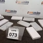 LOTE 073 - 05 BATERIAS EXTERNAS. (NO ESTADO) ATENÇÃO! FAZER A VISITAÇÃO ANTES DE ARREMATAR, NÃO SABEMOS SE FUNCIONA. LEILÃO NÃO TEM GARANTIA E NEM DEVOLUÇÃO, SUJEITO A POSSÍVEIS AVARIAS VISÍVEIS/OCULTAS E/OU AUSÊNCIA DE COMPONENTES.