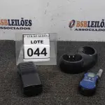 LOTE 044 - 02 RÁDIOS COMUNICADORES COM BASE DE CARREGADOR. (NO ESTADO) ATENÇÃO! FAZER A VISITAÇÃO ANTES DE ARREMATAR, NÃO SABEMOS SE FUNCIONA. LEILÃO NÃO TEM GARANTIA E NEM DEVOLUÇÃO, SUJEITO A POSSÍVEIS AVARIAS VISÍVEIS/OCULTAS E/OU AUSÊNCIA DE COMPONENTES.