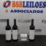 LOTE 055 - 03 GARRAFAS DE VINHO TINTO VALA REAL PORTUGUÊS SAFRA 2019 750ML. (NO ESTADO) ATENÇÃO! FAZER A VISITAÇÃO ANTES DE ARREMATAR, NÃO SABEMOS SE FUNCIONA, LEILÃO NÃO TEM GARANTIA E NEM DEVOLUÇÃO, SUJEITO A POSSÍVEIS AVARIAS VISÍVEIS/OCULTAS E/OU AUSÊNCIA DE COMPONENTES.