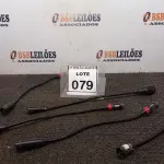 LOTE 079 - 05 MICROFONES DE MESA SEM BASE. (NO ESTADO) ATENÇÃO! FAZER A VISITAÇÃO ANTES DE ARREMATAR, NÃO SABEMOS SE FUNCIONA. LEILÃO NÃO TEM GARANTIA E NEM DEVOLUÇÃO, SUJEITO A POSSÍVEIS AVARIAS VISÍVEIS/OCULTAS E/OU AUSÊNCIA DE COMPONENTES.