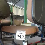 LOTE 140 - 02 CADEIRAS DE ESCRITÓRIO COM RODINHAS. (NO ESTADO) ATENÇÃO! FAZER A VISITAÇÃO ANTES DE ARREMATAR, NÃO SABEMOS SE FUNCIONA. LEILÃO NÃO TEM GARANTIA E NEM DEVOLUÇÃO, SUJEITO A POSSÍVEIS AVARIAS VISÍVEIS/OCULTAS E/OU AUSÊNCIA DE COMPONENTES.
