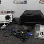 LOTE 032 - 01 PROJETOR COM CASE E CABOS MARCA BENQ. (NO ESTADO) ATENÇÃO! FAZER A VISITAÇÃO ANTES DE ARREMATAR, NÃO SABEMOS SE FUNCIONA. LEILÃO NÃO TEM GARANTIA E NEM DEVOLUÇÃO, SUJEITO A POSSÍVEIS AVARIAS VISÍVEIS/OCULTAS E/OU AUSÊNCIA DE COMPONENTES.