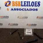 LOTE 098 - 04 LANTERNAS. (NO ESTADO) ATENÇÃO! FAZER A VISITAÇÃO ANTES DE ARREMATAR, NÃO SABEMOS SE FUNCIONA. LEILÃO NÃO TEM GARANTIA E NEM DEVOLUÇÃO, SUJEITO A POSSÍVEIS AVARIAS VISÍVEIS/OCULTAS E/OU AUSÊNCIA DE COMPONENTES.