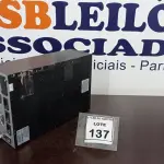 LOTE 137 - 01 NOBREAK MARCA SMS. (NO ESTADO) ATENÇÃO! FAZER A VISITAÇÃO ANTES DE ARREMATAR, NÃO SABEMOS SE FUNCIONA. LEILÃO NÃO TEM GARANTIA E NEM DEVOLUÇÃO, SUJEITO A POSSÍVEIS AVARIAS VISÍVEIS/OCULTAS E/OU AUSÊNCIA DE COMPONENTES.