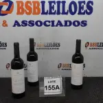LOTE 155 - 03 GARRAFAS DE VINHO TINTO VALA REAL PORTUGUÊS SAFRA 2019 750ML. (NO ESTADO) ATENÇÃO! FAZER A VISITAÇÃO ANTES DE ARREMATAR, NÃO SABEMOS SE FUNCIONA, LEILÃO NÃO TEM GARANTIA E NEM DEVOLUÇÃO, SUJEITO A POSSÍVEIS AVARIAS VISÍVEIS/OCULTAS E/OU AUSÊNCIA DE COMPONENTES.