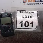LOTE 101 - 01 GRAVADOR DE VOZ MARCA SONY. (NO ESTADO) ATENÇÃO! FAZER A VISITAÇÃO ANTES DE ARREMATAR, NÃO SABEMOS SE FUNCIONA. LEILÃO NÃO TEM GARANTIA E NEM DEVOLUÇÃO, SUJEITO A POSSÍVEIS AVARIAS VISÍVEIS/OCULTAS E/OU AUSÊNCIA DE COMPONENTES.
