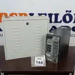 LOTE 144 - 01 QUADRO DE DISTRIBUIÇÃO E 01 NOBREAK MARCA SMS. (NO ESTADO) ATENÇÃO! FAZER A VISITAÇÃO ANTES DE ARREMATAR, NÃO SABEMOS SE FUNCIONA. LEILÃO NÃO TEM GARANTIA E NEM DEVOLUÇÃO, SUJEITO A POSSÍVEIS AVARIAS VISÍVEIS/OCULTAS E/OU AUSÊNCIA DE COMPONENTES.