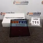 LOTE 111 - 01 IPAD 16G NA CAIXA. (NO ESTADO) ATENÇÃO! FAZER A VISITAÇÃO ANTES DE ARREMATAR, NÃO SABEMOS SE FUNCIONA. LEILÃO NÃO TEM GARANTIA E NEM DEVOLUÇÃO, SUJEITO A POSSÍVEIS AVARIAS VISÍVEIS/OCULTAS E/OU AUSÊNCIA DE COMPONENTES.