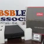 LOTE 136 - 01 VÍDEO RECORDER MARCA AJHUA NA CAIXA. (NO ESTADO) ATENÇÃO! FAZER A VISITAÇÃO ANTES DE ARREMATAR, NÃO SABEMOS SE FUNCIONA. LEILÃO NÃO TEM GARANTIA E NEM DEVOLUÇÃO, SUJEITO A POSSÍVEIS AVARIAS VISÍVEIS/OCULTAS E/OU AUSÊNCIA DE COMPONENTES.
