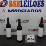 LOTE 405 - 03 GARRAFAS DE VINHO TINTO VALA REAL PORTUGUÊS SAFRA 2019 750ML. (NO ESTADO) ATENÇÃO! FAZER A VISITAÇÃO ANTES DE ARREMATAR, NÃO SABEMOS SE FUNCIONA, LEILÃO NÃO TEM GARANTIA E NEM DEVOLUÇÃO, SUJEITO A POSSÍVEIS AVARIAS VISÍVEIS/OCULTAS E/OU AUSÊNCIA DE COMPONENTES.