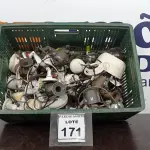 LOTE 171 - 01 LOTE OM GRANDE QUANTIDADE DE CÂMERAS DE SEGURANÇA. (NO ESTADO) ATENÇÃO! FAZER A VISITAÇÃO ANTES DE ARREMATAR, NÃO SABEMOS SE FUNCIONA. LEILÃO NÃO TEM GARANTIA E NEM DEVOLUÇÃO, SUJEITO A POSSÍVEIS AVARIAS VISÍVEIS/OCULTAS E/OU AUSÊNCIA DE COMPONENTES.