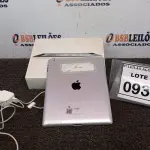 LOTE 093 - 01 IPAD 16G NA CAIXA. (NO ESTADO) ATENÇÃO! FAZER A VISITAÇÃO ANTES DE ARREMATAR, NÃO SABEMOS SE FUNCIONA. LEILÃO NÃO TEM GARANTIA E NEM DEVOLUÇÃO, SUJEITO A POSSÍVEIS AVARIAS VISÍVEIS/OCULTAS E/OU AUSÊNCIA DE COMPONENTES.
