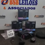 LOTE 022 - 04 HEADSET COM MICROFONE MARCA YEALINK. (NO ESTADO) ATENÇÃO! FAZER A VISITAÇÃO ANTES DE ARREMATAR, NÃO SABEMOS SE FUNCIONA. LEILÃO NÃO TEM GARANTIA E NEM DEVOLUÇÃO, SUJEITO A POSSÍVEIS AVARIAS VISÍVEIS/OCULTAS E/OU AUSÊNCIA DE COMPONENTES.