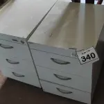 LOTE 340 - 02 GAVETEIROS COM 03 GAVETAS CADA. (NO ESTADO) ATENÇÃO! FAZER A VISITAÇÃO ANTES DE ARREMATAR, NÃO SABEMOS SE FUNCIONA, LEILÃO NÃO TEM GARANTIA E NEM DEVOLUÇÃO, SUJEITO A POSSÍVEIS AVARIAS VISÍVEIS/OCULTAS E/OU AUSÊNCIA DE COMPONENTES.