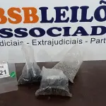 LOTE 021 - 01 LOTE COM GRANDE QUANTIDADE DE PARAFUSOS E ARREBITE. (NO ESTADO) ATENÇÃO! FAZER A VISITAÇÃO ANTES DE ARREMATAR, NÃO SABEMOS SE FUNCIONA, LEILÃO NÃO TEM GARANTIA E NEM DEVOLUÇÃO, SUJEITO A POSSÍVEIS AVARIAS VISÍVEIS/OCULTAS E/OU AUSÊNCIA DE COMPONENTES.