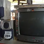 LOTE 094 - 01 TV DE TUBO MARCA LG , 01 MINISYSTEM COM 02 CAIXA E 01 APARELHO DE DVD MARCA FUJIKAWA. (NO ESTADO) ATENÇÃO! FAZER A VISITAÇÃO ANTES DE ARREMATAR, NÃO SABEMOS SE FUNCIONA, LEILÃO NÃO TEM GARANTIA E NEM DEVOLUÇÃO, SUJEITO A POSSÍVEIS AVARIAS VISÍVEIS/OCULTAS E/OU AUSÊNCIA DE COMPONENTES.