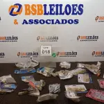 LOTE 018 - 01 LOTE COM DIVERSOS MATERIAIS HIDRÁULICOS DE METAL E ACESSÓRIOS DOMÉSTICOS DIVERSOS. (NO ESTADO) ATENÇÃO! FAZER A VISITAÇÃO ANTES DE ARREMATAR, NÃO SABEMOS SE FUNCIONA, LEILÃO NÃO TEM GARANTIA E NEM DEVOLUÇÃO, SUJEITO A POSSÍVEIS AVARIAS VISÍVEIS/OCULTAS E/OU AUSÊNCIA DE COMPONENTES.