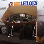 LOTE 122 - 01 LOTE COM GRANDE QUANTIDADE DE MOUSE E CAIXINHAS PARA PC MODELOS DIVERSOS. (NO ESTADO) ATENÇÃO! FAZER A VISITAÇÃO ANTES DE ARREMATAR, NÃO SABEMOS SE FUNCIONA, LEILÃO NÃO TEM GARANTIA E NEM DEVOLUÇÃO, SUJEITO A POSSÍVEIS AVARIAS VISÍVEIS/OCULTAS E/OU AUSÊNCIA DE COMPONENTES.