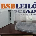 LOTE 109 - 01 CAIXA PLÁSTICA PARA UNIDADE DE MEDIÇÃO DE ÁGUA. (NO ESTADO) ATENÇÃO! FAZER A VISITAÇÃO ANTES DE ARREMATAR, NÃO SABEMOS SE FUNCIONA, LEILÃO NÃO TEM GARANTIA E NEM DEVOLUÇÃO, SUJEITO A POSSÍVEIS AVARIAS VISÍVEIS/OCULTAS E/OU AUSÊNCIA DE COMPONENTES.